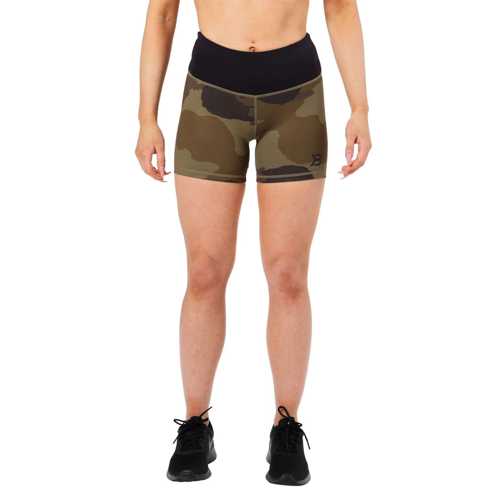 Kolla in Chelsea Hotpants, dark green camo, Better Bodies hos SportGymButiken.se