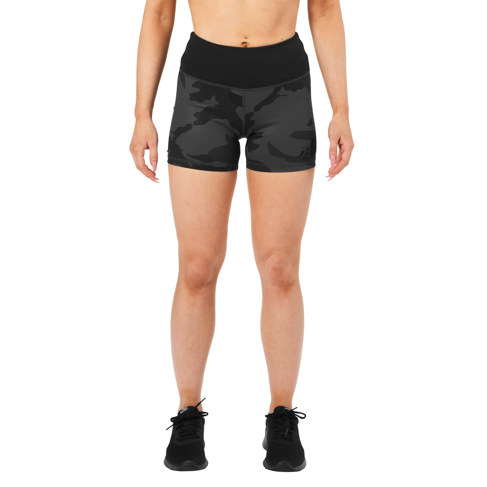 Kolla in Chelsea Hotpants, dark camo, Better Bodies hos SportGymButiken.se