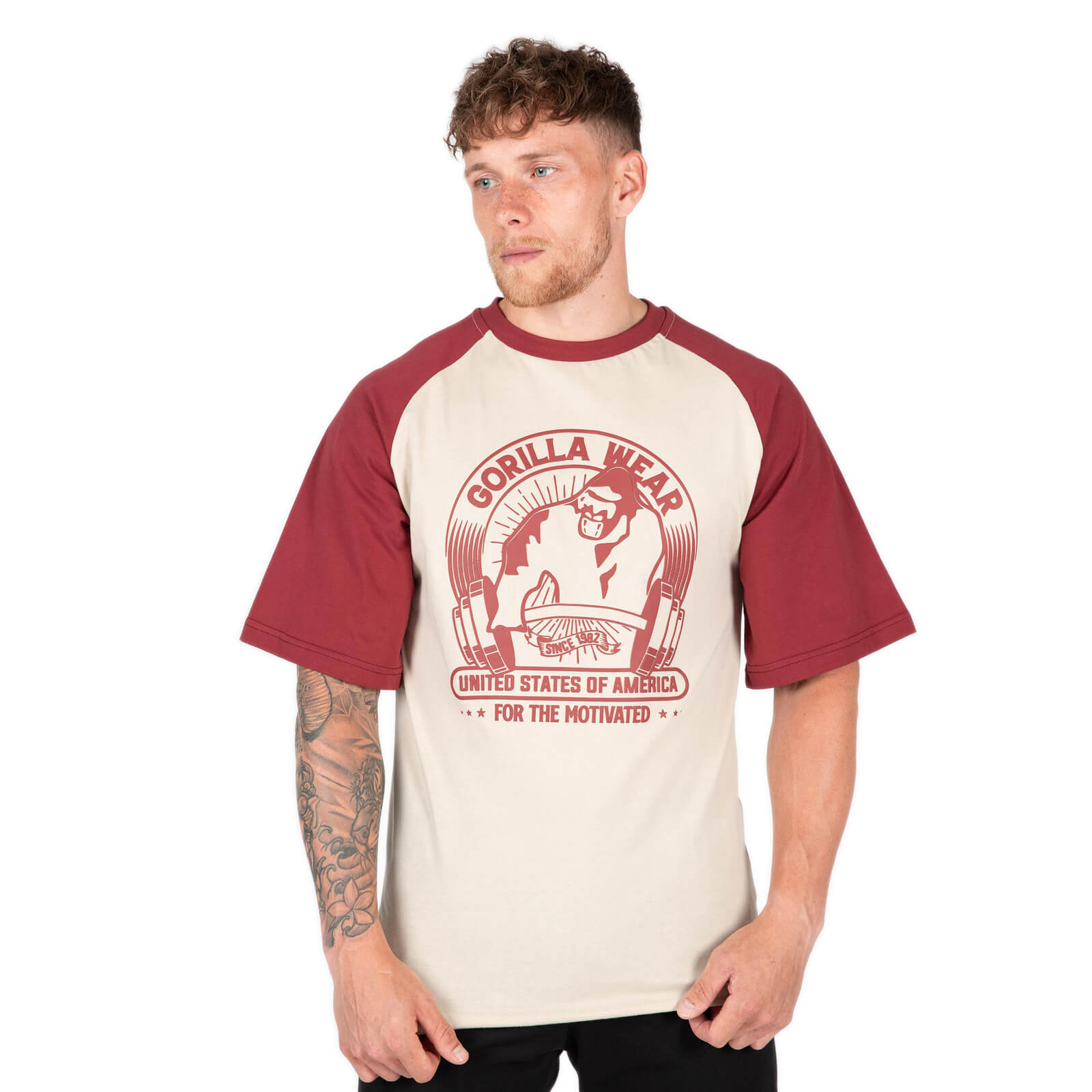 Kolla Logan Oversized T-Shirt, beige/red, Gorilla Wear hos SportGymButiken.se