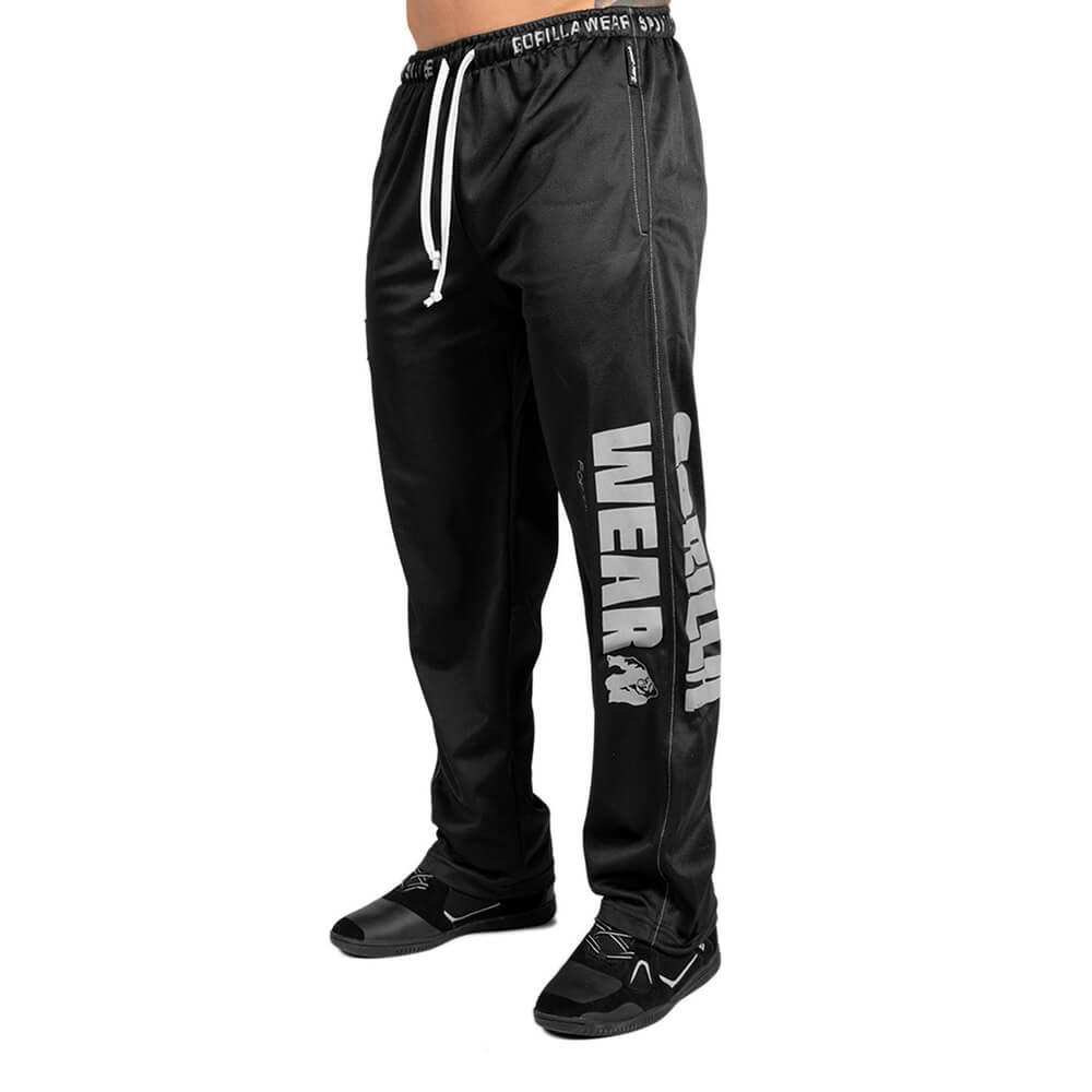 Kolla in Logo Mesh Pants, black, Gorilla Wear hos SportGymButiken.se