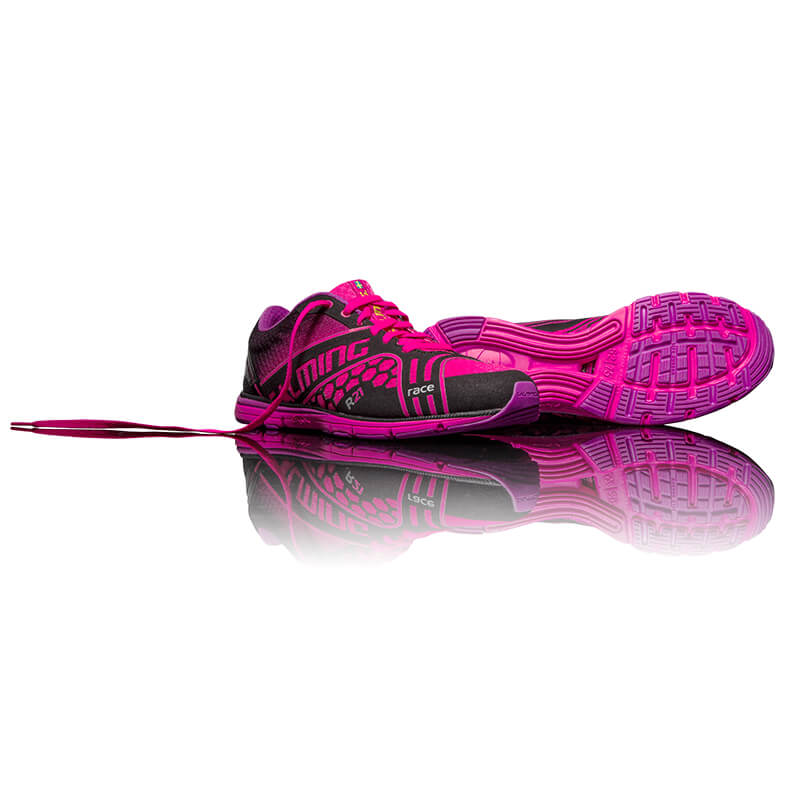 Kolla in Race Women, black/knockout pink, Salming Sports hos SportGymButiken.se