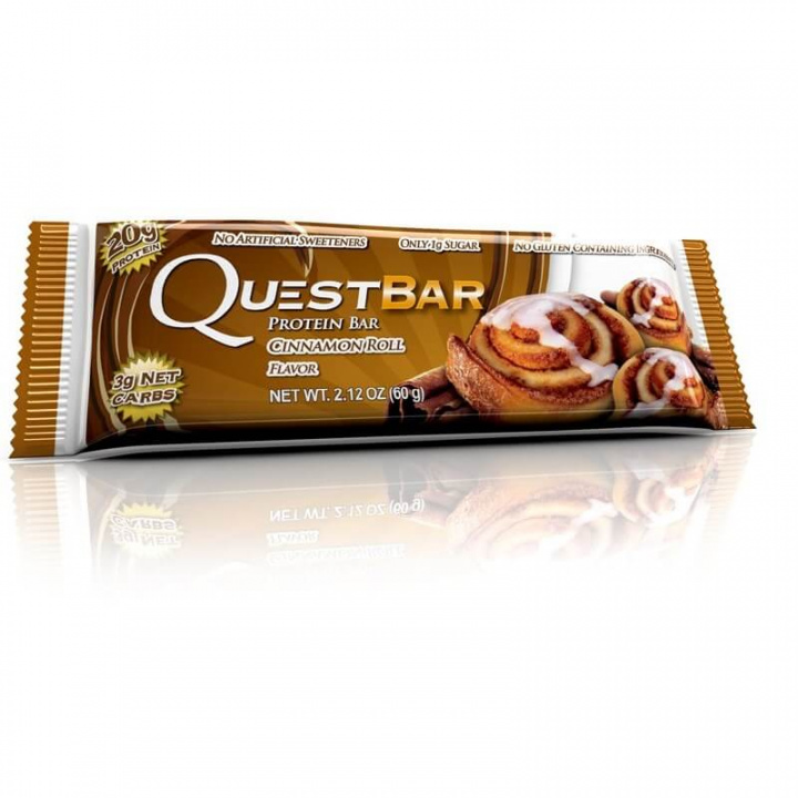 Kolla in Quest Bar, 60 g, Cinnamon Roll hos SportGymButiken.se