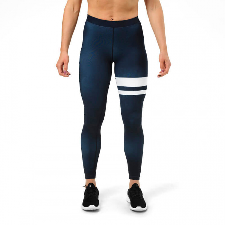 Kolla in Varsity Stripe Tight, black, Better Bodies hos SportGymButiken.se