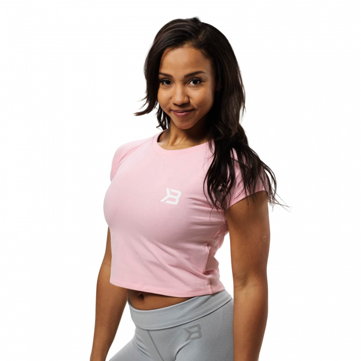 Kolla in Chelsea Tee, pale pink, Better Bodies hos SportGymButiken.se