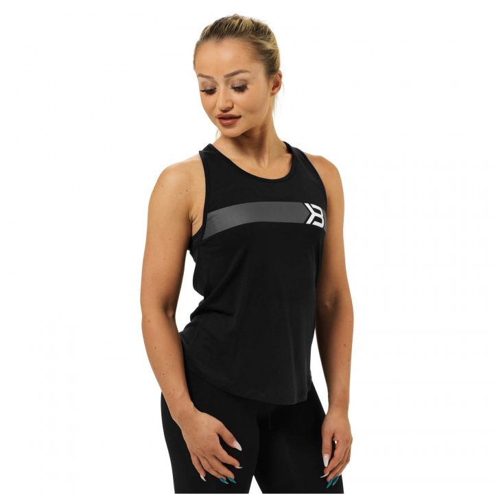 Kolla in Chrystie Cut Tank, black, Better Bodies hos SportGymButiken.se