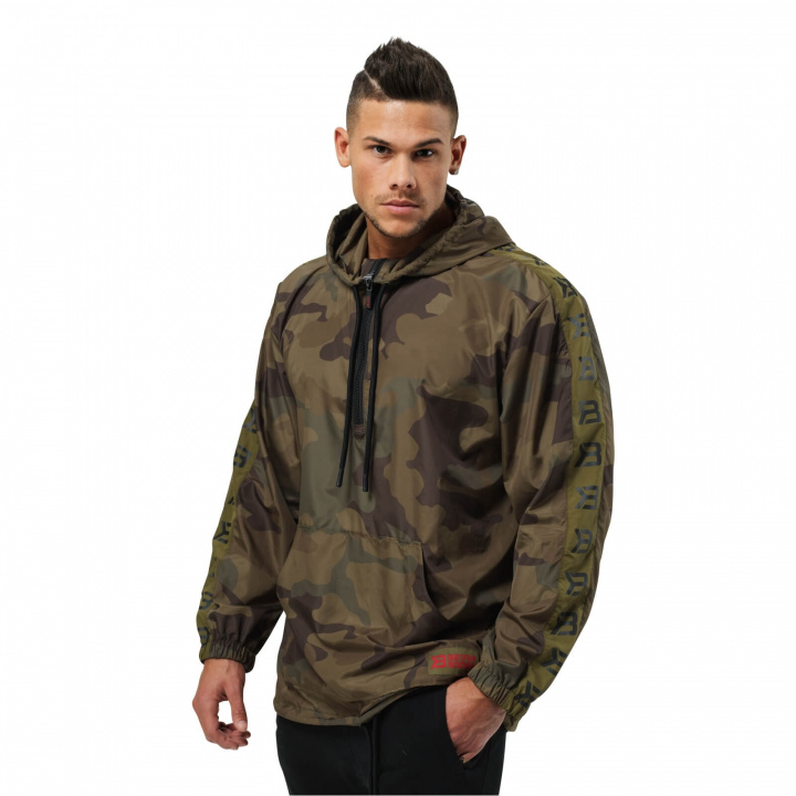 Kolla in Harlem Jacket, military camo, Better Bodies hos SportGymButiken.se