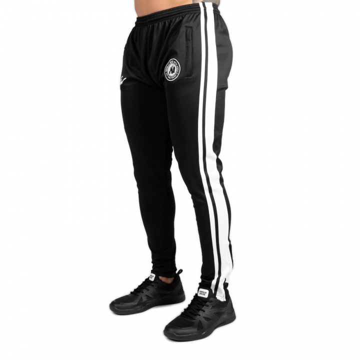 Kolla Stratford Track Pants, black, Gorilla Wear hos SportGymButiken.se