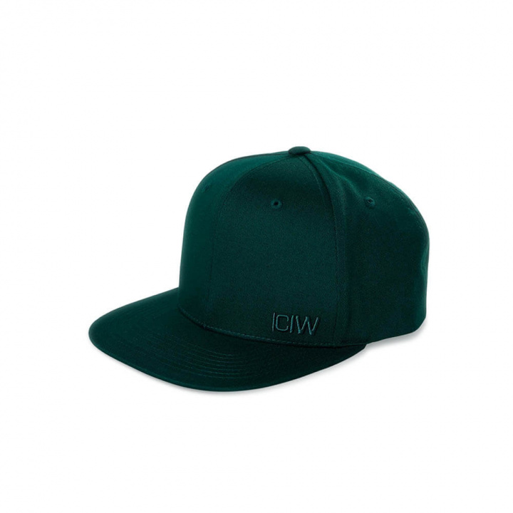 Kolla in Clean Snapback Cap, dark green, ICANIWILL hos SportGymButiken.se