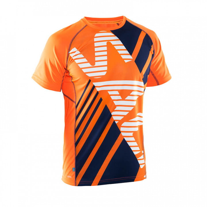 Kolla in Running Tee Men, shocking orange/navy, Salming Sports hos SportGymButik